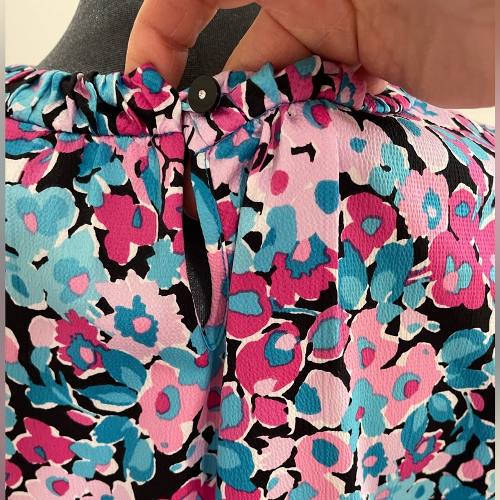 Misses Shell Top - Sz M - Picture 5 of 10